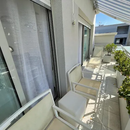 Апартаменты Le Ponteil